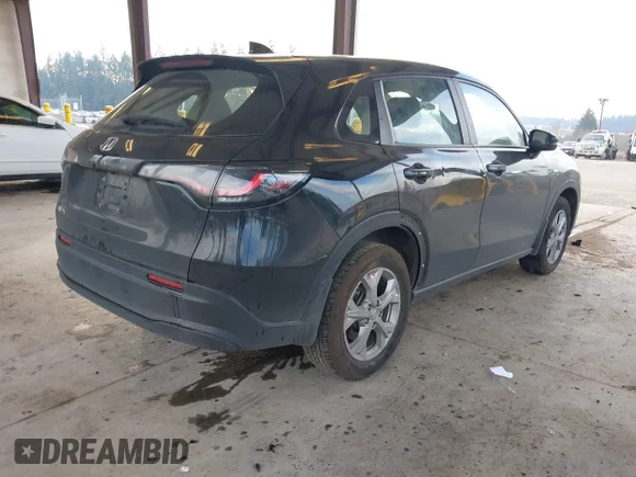✅ 2023 Honda HR-V LX • VIN: 3CZRZ2H33PM748458 • Lot: 44222556. Wystawiony na IAAI z przebiegiem 128 381 mil. Bezpłatny archiwum sprzedaży aukcyjnych z USA i szczegółowy raport historii pojazdu na DreamBid. Zdjęcie 4.