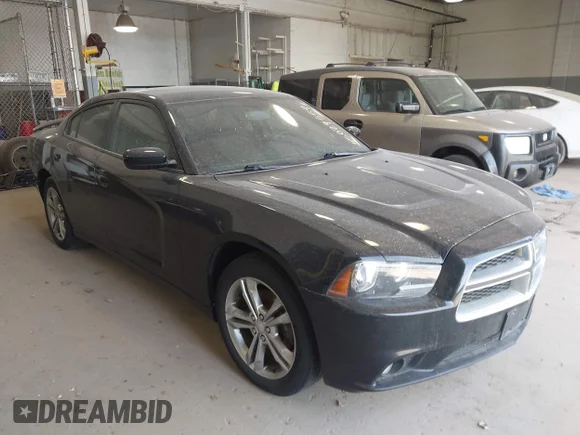 ✅ 2013 Dodge Charger SXT • VIN: 2C3CDXJGXDH538488 • Лот: 45029554. Опубліковано раніше на IAAI з пробігом 157 703 миль. Безкоштовний доступ до архіву аукціонних продажів зі США та докладний звіт про історію автомобіля на DreamBid. Зображення 1.