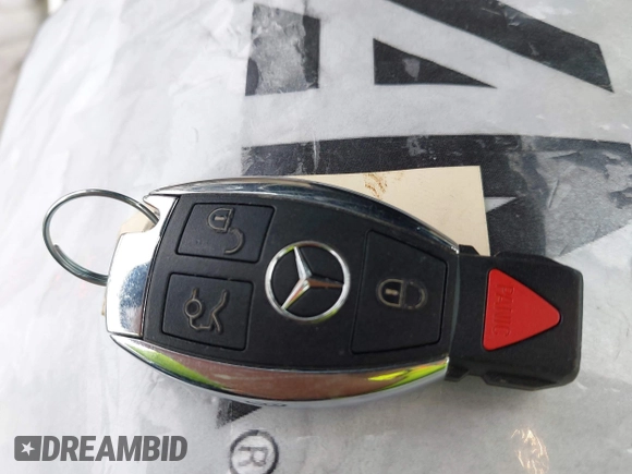 ✅ 2016 Mercedes-Benz C 300 Sport • VIN: 55SWF4KB5GU138464 • Lot: 44101111. Listed on IAAI with 83,091 mi. Free auction sales archive from the USA and detailed vehicle history report at DreamBid. Image 11.