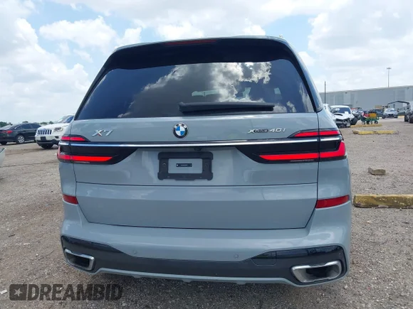 ✅ 2024 BMW X7 xDrive40i • VIN: 5UX23EM0XR9U85925 • Лот: 42522648. Опубліковано раніше на IAAI з пробігом 35 279 миль. Безкоштовний доступ до архіву аукціонних продажів зі США та докладний звіт про історію автомобіля на DreamBid. Зображення 16.