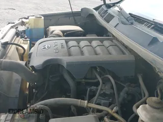 ✅ 2012 Toyota Tundra • VIN: 5TFRM5F11CX040611 • Lot: 42379582. Listed on IAAI with 374,604 mi. Free auction sales archive from the USA and detailed vehicle history report at DreamBid. Image 20.