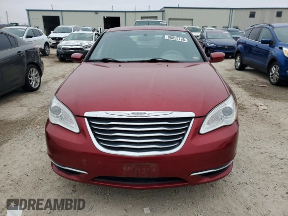 ✅ 2012 Chrysler 200 Touring • VIN: 1C3CCBBB3CN108560 • Lot: 98855795. Wystawiony na Copart z przebiegiem 118 797 mil. Bezpłatny archiwum sprzedaży aukcyjnych z USA i szczegółowy raport historii pojazdu na DreamBid. Zdjęcie 5.