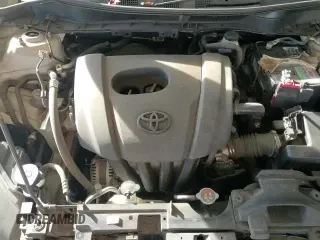 ✅ 2020 Toyota Yaris XLE • VIN: 3MYDLBJV7LY702049 • Lot: 90646395. Wystawiony na Copart z przebiegiem 106 314 mil. Bezpłatny archiwum sprzedaży aukcyjnych z USA i szczegółowy raport historii pojazdu na DreamBid. Zdjęcie 14.