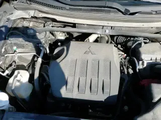 ✅ 2023 Mitsubishi Eclipse Cross LE • VIN: JA4ATVAA5PZ601792 • Лот: 66299645. Опубликован ранее на Copart с пробегом 53 512 миль. Бесплатный доступ к архиву аукционных продаж из США и подробный отчёт об истории автомобиля на DreamBid. Изображение 15.