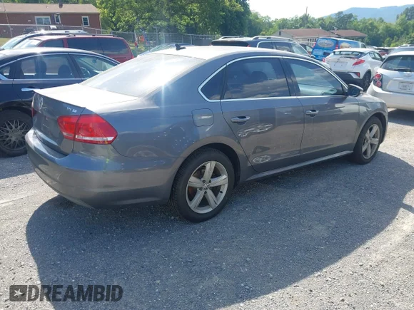 ✅ 2012 Volkswagen Passat SE • VIN: 1VWBN7A33CC026331 • Лот: 45405242. Опубліковано раніше на IAAI з пробігом 145 294 миль. Безкоштовний доступ до архіву аукціонних продажів зі США та докладний звіт про історію автомобіля на DreamBid. Зображення 4.