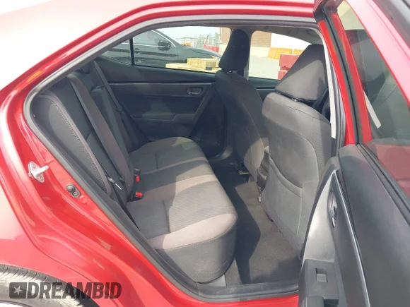 ✅ 2018 Toyota Corolla SE • VIN: 5YFBURHEXJP853000 • Lot: 43950112. Wystawiony na IAAI z przebiegiem 38 353 mil. Bezpłatny archiwum sprzedaży aukcyjnych z USA i szczegółowy raport historii pojazdu na DreamBid. Zdjęcie 8.