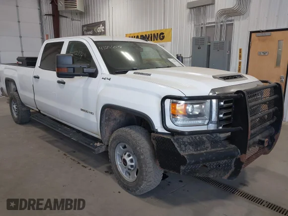 ✅ 2019 GMC Sierra 2500HD • VIN: 1GT12NEY5KF227310 • Lot: 43252074. Listed on IAAI with 206,066 mi. Free auction sales archive from the USA and detailed vehicle history report at DreamBid. Image 1.