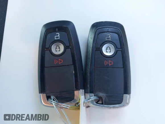 ✅ 2020 Ford Escape SE • VIN: 1FMCU9G66LUC32126 • Lot: 45141251. Wystawiony na IAAI z przebiegiem 104 550 mil. Bezpłatny archiwum sprzedaży aukcyjnych z USA i szczegółowy raport historii pojazdu na DreamBid. Zdjęcie 11.