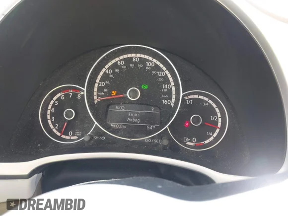 ✅ 2013 Volkswagen Beetle 2.5L • VIN: 3VWJP7AT9DM665934 • Lot: 44191479. Wystawiony na IAAI z przebiegiem 109 681 mil. Bezpłatny archiwum sprzedaży aukcyjnych z USA i szczegółowy raport historii pojazdu na DreamBid. Zdjęcie 7.