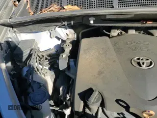 ✅ 2018 Toyota Sienna XLE • VIN: 5TDYZ3DC9JS914485 • Лот: 90765125. Опубликован ранее на Copart с пробегом 122 619 миль. Бесплатный доступ к архиву аукционных продаж из США и подробный отчёт об истории автомобиля на DreamBid. Изображение 15.