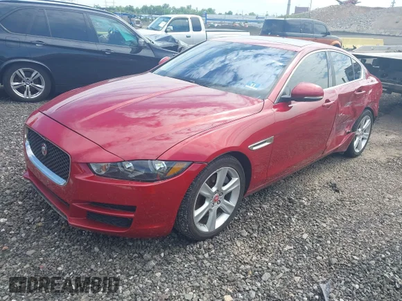 ✅ 2017 Jaguar XE • VIN: SAJAK4BN0HA970226 • Lot: 45195750. Wystawiony na IAAI z przebiegiem 73 318 mil. Bezpłatny archiwum sprzedaży aukcyjnych z USA i szczegółowy raport historii pojazdu na DreamBid. Zdjęcie 2.