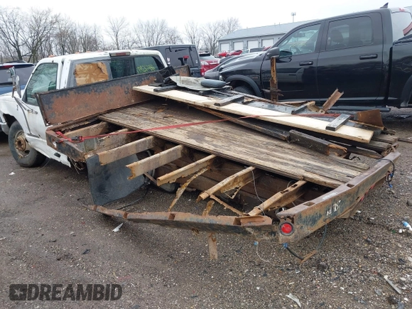 ✅ 1995 GMC Sierra 1500 • VIN: 1GDHC34K8SE545632 • Lot: 44516897. Wystawiony na IAAI z przebiegiem 227 963 mil. Bezpłatny archiwum sprzedaży aukcyjnych z USA i szczegółowy raport historii pojazdu na DreamBid. Zdjęcie 3.