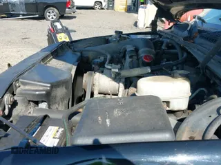 ✅ 2005 GMC Sierra 2500HD • VIN: 1GTHK24235E208081 • Lot: 43192514. Listed on IAAI with 422,611 mi. Free auction sales archive from the USA and detailed vehicle history report at DreamBid. Image 19.