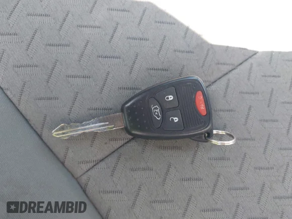 ✅ 2005 Jeep Liberty Renegade • VIN: 1J4GL38K65W722343 • Лот: 45155027. Опубликован ранее на IAAI с пробегом 203 958 миль. Бесплатный доступ к архиву аукционных продаж из США и подробный отчёт об истории автомобиля на DreamBid. Изображение 11.
