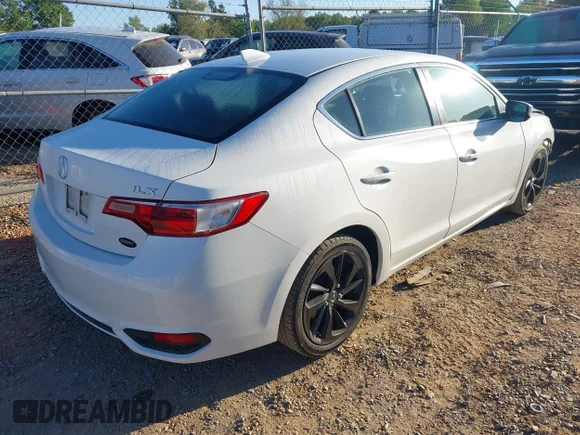 ✅ 2018 Acura ILX Premium • VIN: 19UDE2F73JA003877 • Lot: 44824175. Wystawiony na IAAI z przebiegiem 141 211 mil. Bezpłatny archiwum sprzedaży aukcyjnych z USA i szczegółowy raport historii pojazdu na DreamBid. Zdjęcie 4.