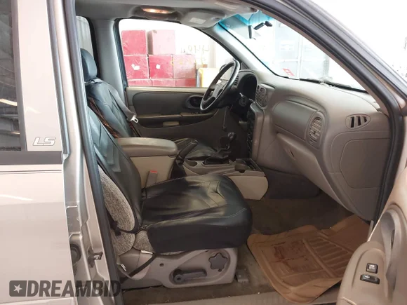 ✅ 2002 Chevrolet TrailBlazer LS • VIN: 1GNDT13S522343252 • Lot: 44097723. Wystawiony na IAAI z przebiegiem 204 490 mil. Bezpłatny archiwum sprzedaży aukcyjnych z USA i szczegółowy raport historii pojazdu na DreamBid. Zdjęcie 5.