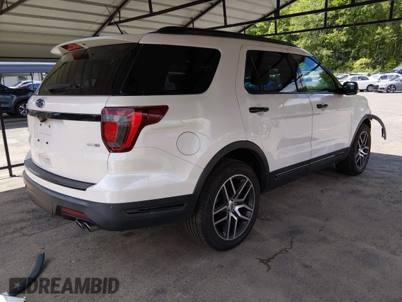✅ 2018 Ford Explorer Sport • VIN: 1FM5K8GTXJGC79069 • Lot: 45195779. Wystawiony na IAAI z przebiegiem 101 638 mil. Bezpłatny archiwum sprzedaży aukcyjnych z USA i szczegółowy raport historii pojazdu na DreamBid. Zdjęcie 4.