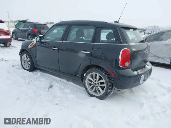 ✅ 2011 MINI Countryman • VIN: WMWZB3C55BWH95220 • Лот: 41561228. Опубліковано раніше на IAAI з пробігом 124 584 миль. Безкоштовний доступ до архіву аукціонних продажів зі США та докладний звіт про історію автомобіля на DreamBid. Зображення 3.