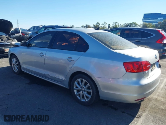 ✅ 2012 Volkswagen Jetta SE • VIN: 3VWDP7AJ0CM376287 • Lot: 44037923. Wystawiony na IAAI z przebiegiem 147 112 mil. Bezpłatny archiwum sprzedaży aukcyjnych z USA i szczegółowy raport historii pojazdu na DreamBid. Zdjęcie 3.