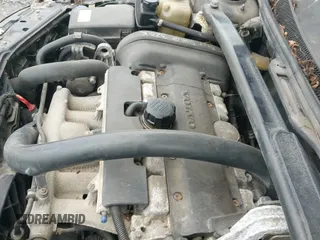 ✅ 2004 Volvo V70 XC Cross Country • VIN: YV1SZ59H141139892 • Lot: 42921130. Listed on IAAI with Not provided. Free auction sales archive from the USA and detailed vehicle history report at DreamBid. Image 12.