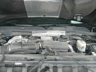 ✅ 2017 GMC Sierra 2500HD Denali • VIN: 1GT12UEY8HF222623 • Лот: 41985737. Опубликован ранее на IAAI с пробегом 133 683 миль. Бесплатный доступ к архиву аукционных продаж из США и подробный отчёт об истории автомобиля на DreamBid. Изображение 19.