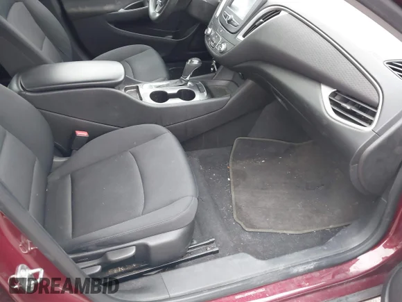 ✅ 2016 Chevrolet Malibu LS • VIN: 1G1ZB5ST5GF308402 • Lot: 44499912. Wystawiony na IAAI z przebiegiem 114 821 mil. Bezpłatny archiwum sprzedaży aukcyjnych z USA i szczegółowy raport historii pojazdu na DreamBid. Zdjęcie 5.