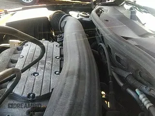 ✅ 2005 Saturn VUE • VIN: 5GZCZ63455S803403 • Lot: 41816330. Wystawiony na IAAI z przebiegiem 303 015 mil. Bezpłatny archiwum sprzedaży aukcyjnych z USA i szczegółowy raport historii pojazdu na DreamBid. Zdjęcie 19.