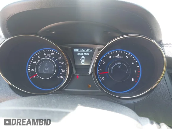 ✅ 2013 Hyundai Genesis Coupe Grand Touring • VIN: KMHHU6KJ4DU081014 • Lot: 43184410. Wystawiony na IAAI z przebiegiem 134 049 mil. Bezpłatny archiwum sprzedaży aukcyjnych z USA i szczegółowy raport historii pojazdu na DreamBid. Zdjęcie 7.