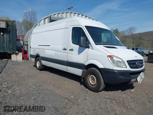 ✅ 2012 Mercedes-Benz Sprinter Cargo • VIN: WD3PE8CB5C5699963 • Лот: 42031200. Опубликован ранее на IAAI с пробегом 250 483 миль. Бесплатный доступ к архиву аукционных продаж из США и подробный отчёт об истории автомобиля на DreamBid. Изображение 1.