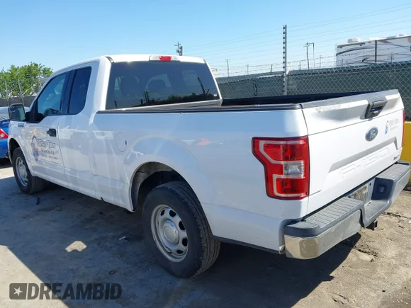 ✅ 2018 Ford F-150 XL • VIN: 1FTEX1CPXJKC13785 • Лот: 44800957. Опубліковано раніше на IAAI з пробігом 214 917 миль. Безкоштовний доступ до архіву аукціонних продажів зі США та докладний звіт про історію автомобіля на DreamBid. Зображення 3.