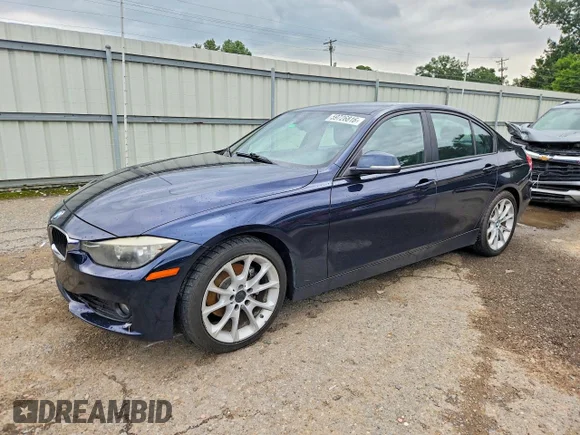 ✅ 2013 BMW 3 Series 320i • VIN: WBA3B1C5XDF461677 • Lot: 59726816. Wystawiony na Copart z przebiegiem 168 880 mil. Bezpłatny archiwum sprzedaży aukcyjnych z USA i szczegółowy raport historii pojazdu na DreamBid. Zdjęcie 1.