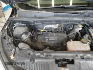 ✅ 2018 Buick Encore Sport Touring • VIN: KL4CJ2SB7JB557413 • Lot: 56744555. Wystawiony na Copart z przebiegiem 53 574 mil. Bezpłatny archiwum sprzedaży aukcyjnych z USA i szczegółowy raport historii pojazdu na DreamBid. Zdjęcie 17.