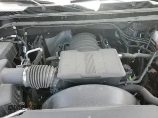 ✅ 2025 Chevrolet Silverado 2500HD Custom • VIN: 2GC4KME7XS1117990 • Lot: 57278315. Wystawiony na Copart z przebiegiem 12 242 mil. Bezpłatny archiwum sprzedaży aukcyjnych z USA i szczegółowy raport historii pojazdu na DreamBid. Zdjęcie 13.