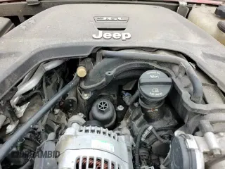 ✅ 2018 Jeep Wrangler Unlimited Sport • VIN: 1C4HJXDG6JW163220 • Lot: 85845465. Listed on Copart with 103,957 mi. Free auction sales archive from the USA and detailed vehicle history report at DreamBid. Image 13.