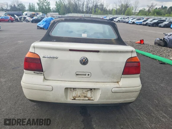 ✅ 2001 Volkswagen Cabriolet GLS • VIN: 3VWCC21V11M807231 • Lot: 51211796. Wystawiony na Copart z przebiegiem 178 869 mil. Bezpłatny archiwum sprzedaży aukcyjnych z USA i szczegółowy raport historii pojazdu na DreamBid. Zdjęcie 6.