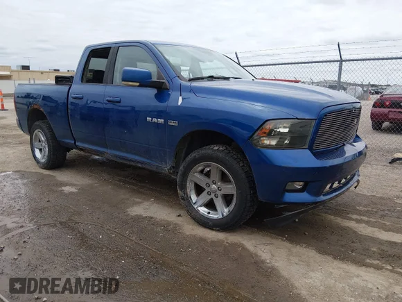 ✅ 2010 Dodge 1500 SLT • VIN: 1D7RV1GT3AS252402 • Lot: 45161688. Wystawiony na IAAI z przebiegiem 119 869 mil. Bezpłatny archiwum sprzedaży aukcyjnych z USA i szczegółowy raport historii pojazdu na DreamBid. Zdjęcie 1.
