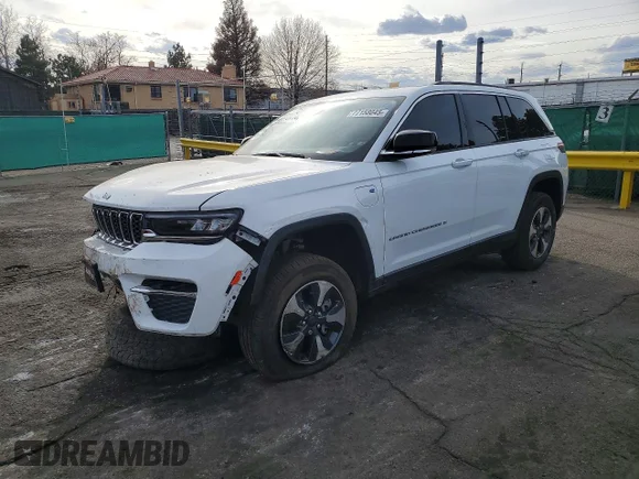 ✅ 2025 Jeep Grand Cherokee • VIN: 1C4RJYB63S8687953 • Lot: 77158045. Wystawiony na Copart z przebiegiem 13 548 mil. Bezpłatny archiwum sprzedaży aukcyjnych z USA i szczegółowy raport historii pojazdu na DreamBid. Zdjęcie 1.