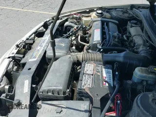 ✅ 1999 Saturn SL • VIN: 1G8ZK5275XZ283178 • Lot: 42303549. Wystawiony na IAAI z przebiegiem 216 776 mil. Bezpłatny archiwum sprzedaży aukcyjnych z USA i szczegółowy raport historii pojazdu na DreamBid. Zdjęcie 12.