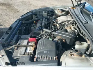 ✅ 2001 Toyota Avalon XLS • VIN: 4T1BF28B61U170331 • Lot: 43780847. Listed on IAAI with 295,366 mi. Free auction sales archive from the USA and detailed vehicle history report at DreamBid. Image 18.