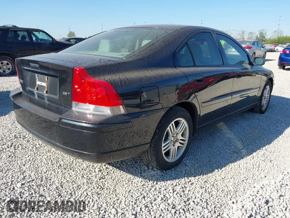 ✅ 2006 Volvo S60 2.5L Turbo • VIN: YV1RS592362555938 • Lot: 43340821. Wystawiony na IAAI z przebiegiem 188 250 mil. Bezpłatny archiwum sprzedaży aukcyjnych z USA i szczegółowy raport historii pojazdu na DreamBid. Zdjęcie 4.