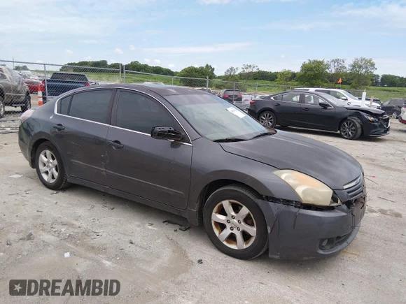 ✅ 2009 Nissan Altima SL • VIN: 1N4AL21E39N402179 • Lot: 45486348. Wystawiony na IAAI z przebiegiem 164 313 mil. Bezpłatny archiwum sprzedaży aukcyjnych z USA i szczegółowy raport historii pojazdu na DreamBid. Zdjęcie 1.