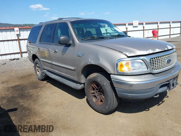 ✅ 2001 Ford Expedition XLT • VIN: 1FMPU16L91LB41347 • Лот: 42110003. Опубликован ранее на IAAI с пробегом 287 029 миль. Бесплатный доступ к архиву аукционных продаж из США и подробный отчёт об истории автомобиля на DreamBid. Изображение 1.