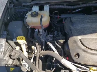 ✅ 2017 Chrysler Pacifica Limited • VIN: 2C4RC1GG2HR533606 • Lot: 84365435. Listed on Copart with 133,922 mi. Free auction sales archive from the USA and detailed vehicle history report at DreamBid. Image 14.