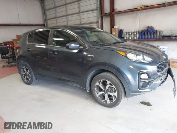 ✅ 2020 Kia Sportage LX • VIN: KNDPMCAC6L7661931 • Лот: 45419045. Опубліковано раніше на IAAI з пробігом 101 669 миль. Безкоштовний доступ до архіву аукціонних продажів зі США та докладний звіт про історію автомобіля на DreamBid. Зображення 1.