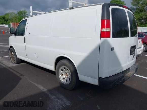 ✅ 2011 Chevrolet Express Cargo • VIN: 1GCSGAFX6B1144874 • Lot: 41868850. Wystawiony na IAAI z przebiegiem 201 347 mil. Bezpłatny archiwum sprzedaży aukcyjnych z USA i szczegółowy raport historii pojazdu na DreamBid. Zdjęcie 3.