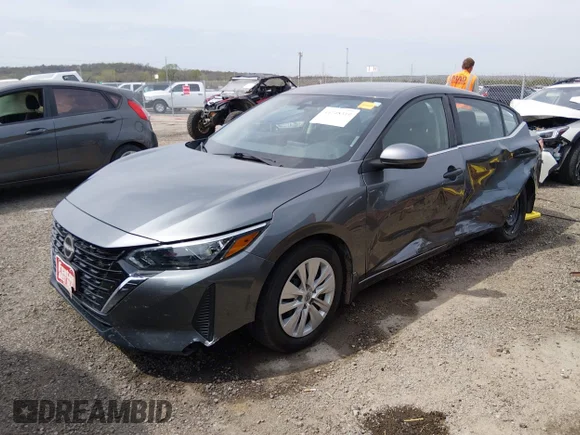 ✅ 2025 Nissan Sentra S • VIN: 3N1AB8BV3SY250639 • Lot: 44748319. Wystawiony na IAAI z przebiegiem 78 053 mil. Bezpłatny archiwum sprzedaży aukcyjnych z USA i szczegółowy raport historii pojazdu na DreamBid. Zdjęcie 2.