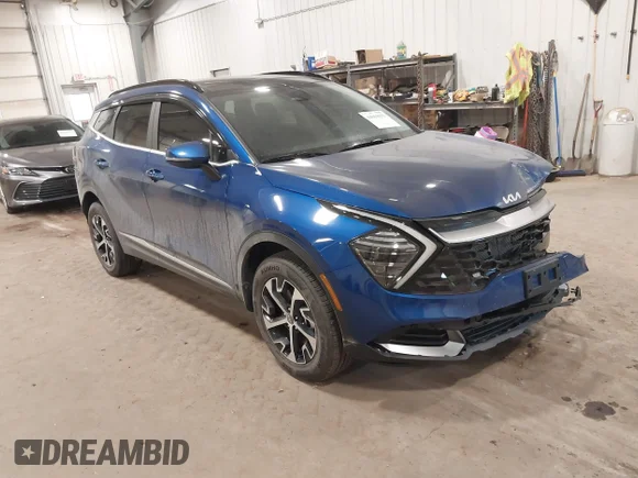 ✅ 2025 Kia Sportage EX • VIN: 5XYK3CDF1SG273655 • Lot: 44069853. Wystawiony na IAAI z przebiegiem 12 296 mil. Bezpłatny archiwum sprzedaży aukcyjnych z USA i szczegółowy raport historii pojazdu na DreamBid. Zdjęcie 1.
