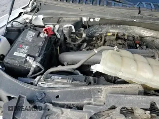 ✅ 2021 Ford Expedition XLT • VIN: 1FMJU1JT4MEA87722 • Lot: 85306625. Wystawiony na Copart z przebiegiem 41 688 mil. Bezpłatny archiwum sprzedaży aukcyjnych z USA i szczegółowy raport historii pojazdu na DreamBid. Zdjęcie 15.