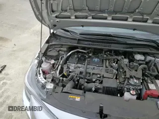 ✅ 2024 Toyota Corolla Hybrid LE • VIN: JTDBCMFE6R3051170 • Lot: 81815845. Wystawiony na Copart z przebiegiem 81 737 mil. Bezpłatny archiwum sprzedaży aukcyjnych z USA i szczegółowy raport historii pojazdu na DreamBid. Zdjęcie 14.