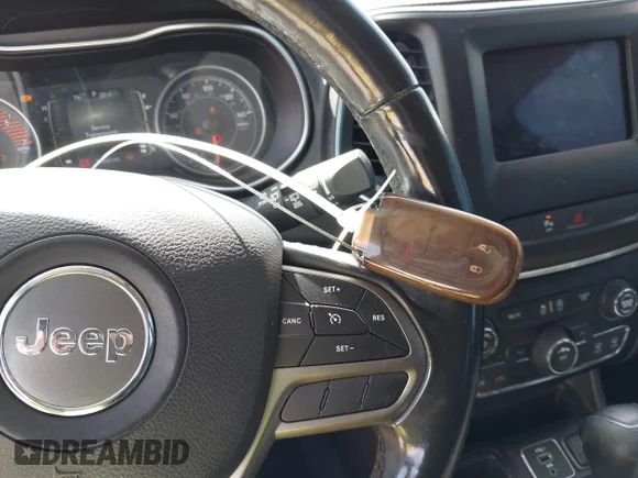 ✅ 2019 Jeep Cherokee Latitude Plus • VIN: 1C4PJLLNXKD340983 • Лот: 44419464. Опубліковано раніше на IAAI з пробігом 77 865 миль. Безкоштовний доступ до архіву аукціонних продажів зі США та докладний звіт про історію автомобіля на DreamBid. Зображення 11.